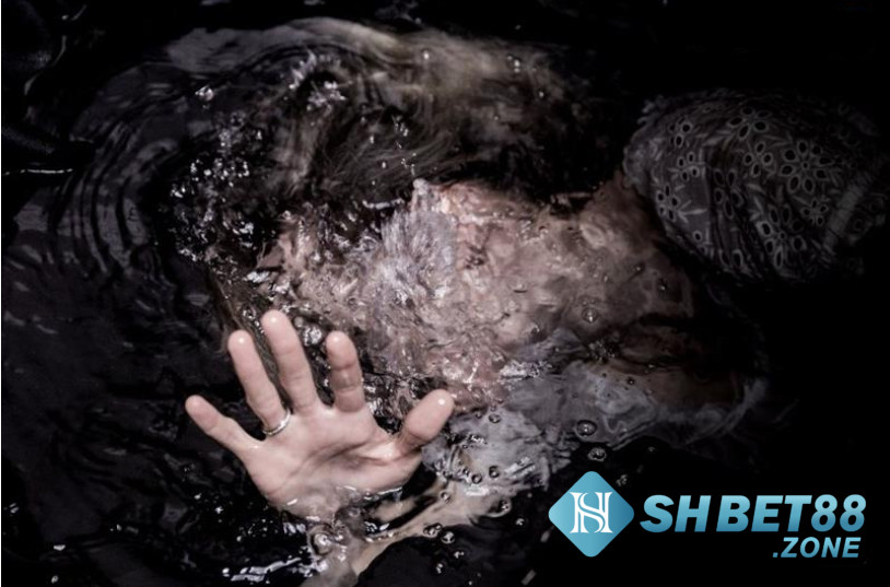 Mộng thấy trẻ con chết đuối là con mình